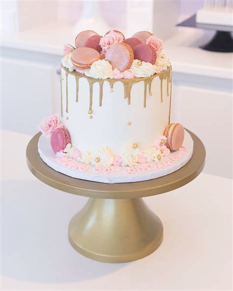 Hello everyone, thanks for checking out the cake lovers channel! Drip cake with macarons | Birthday cake decorating, Cute ...