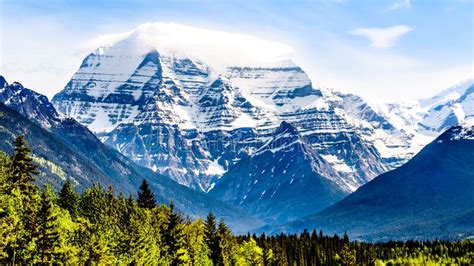 Mount Robson The Highest Peak In The Canadian Rockies British