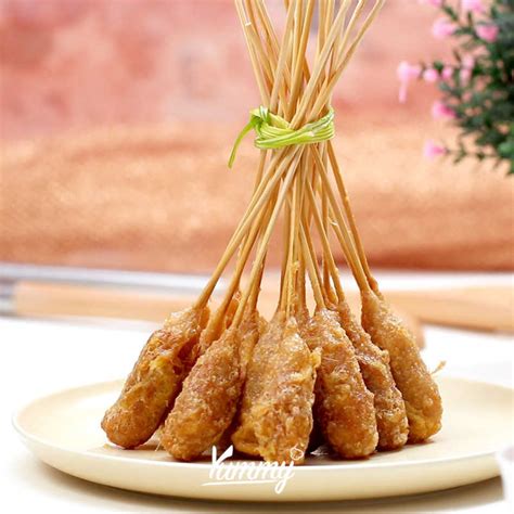 Ini adalah resep jajanan pinggir jalan indonesia. Resep Sempol Ayam dari Chef Yummy | Yummy.co.id