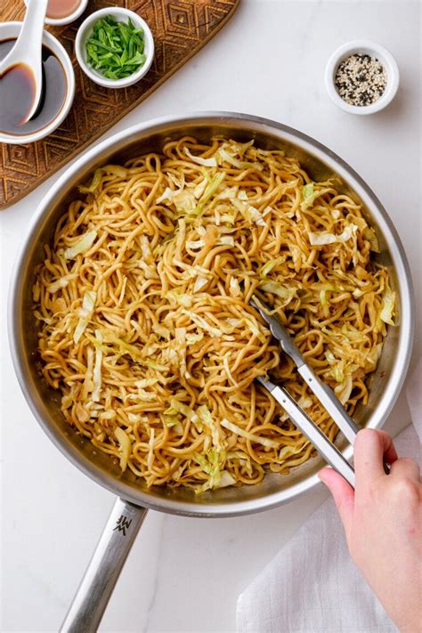 Chow Mein Recipe 15 Minutes Laurens Latest