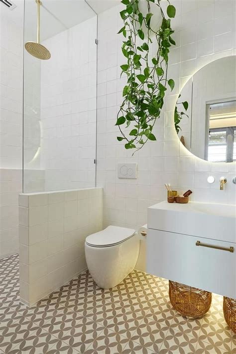 54 Fascinating White Small Bathroom Design Ideas You Have To Know In