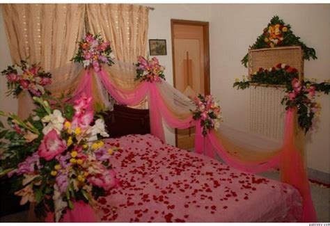 Beautiful Bridal Wedding Bedroom Decoration Designs Ideas With Flowers Pakistan India Karachi