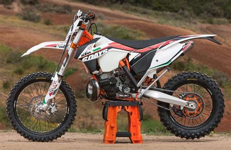 Las mejoras introducidas en esta versión. KTM 300 EXC 6 days 2014 - Galerie moto - MOTOPLANETE
