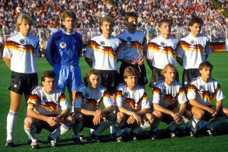 Jahr auswählen das ergebnis gegen kroatien stellte zudem das schlechteste resultat in einem pflichtspiel einer englischen. EM 1988 Deuscher Kader | Fussball, Europameisterschaft ...