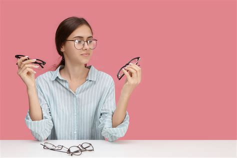 Pros And Cons Of Plastic Vs Metal Eyeglasses Asterix Eyewear