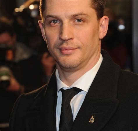 Tom Hardy Tipped To Play London Gangsters Ronald And Reginald Kray