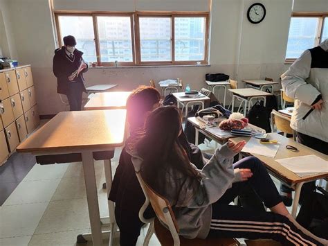 Korean High School Aesthetic In 2022 Korean Student Korean Aesthetic