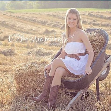 Cool Photo Shoots Senior Picture Country Girl