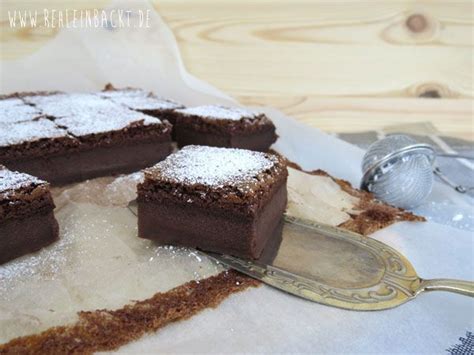 Die schokoladenmasse wird nun oben sein und die puddingmasse unten. Rezept Vollmilch-Schokopudding-Kuchen (rehlein backt ...