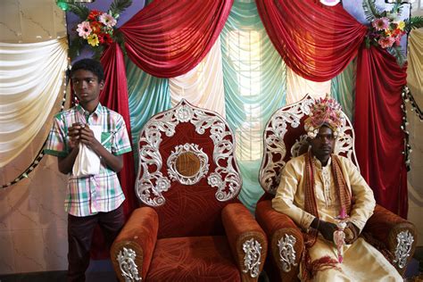 Photos Revealing Portraits Of The Fragile Community Of Indians Of