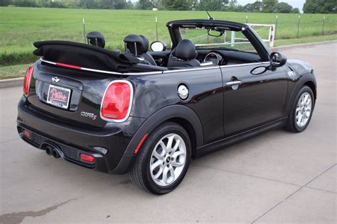 Pre Owned 2017 Mini Cooper S Base 2d Convertible In Longview 20d571a