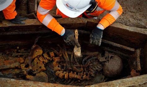 After exhumation of the body from the grave in the valley of napoleon, st. HS2 news: Archaeologists begin exhuming 60,000 bodies | UK ...