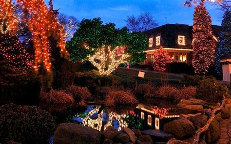 Peddlers Village Is Best Christmas Village Near Philadelphia