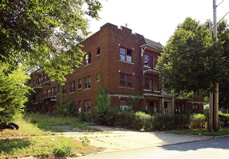 Woodworth Manor Apartments In East Cleveland Oh