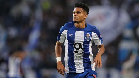 Luis díaz (luis fernando díaz marulanda, born 13 january 1997) is a colombian footballer who plays as a left midfield for portuguese club fc porto, and the colombia national team. Luis Díaz já leva metade da sua fasquia de golos - FC ...