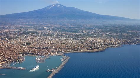 What is mount etna's current activity? 10 Best Winery Hotels in Mount Etna for 2020 | Expedia