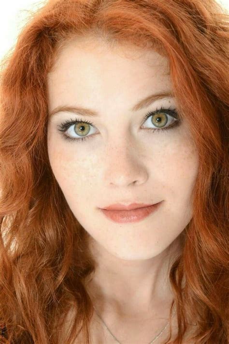 Stunning Redhead Beautiful Red Hair Gorgeous Redhead Stunning Eyes Red Hair Freckles