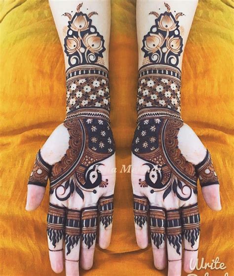 Lalhatheli 🌹 Pretty 👌🏻 Repost Heenabyisha Indian Henna Designs