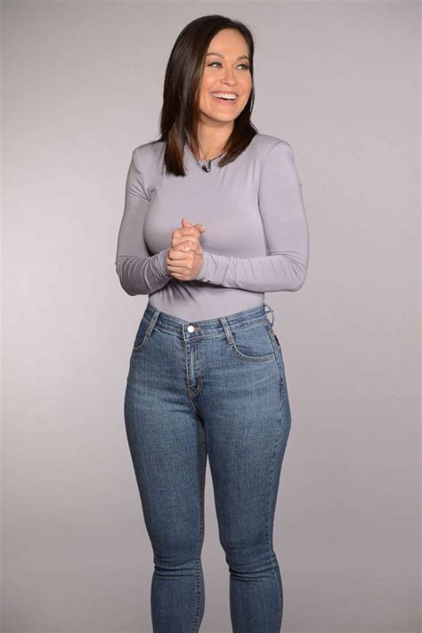 These Jeans Promise To Make You Look 11 Pounds Thinner We Had 4 Women