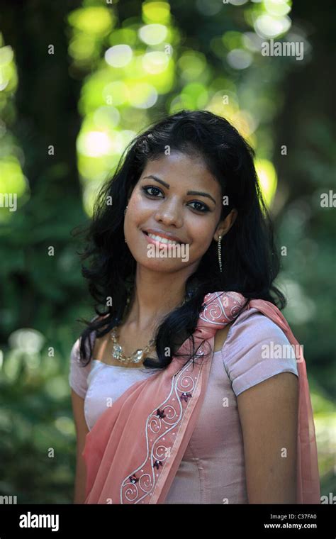 Sri Lankan Beautiful Girl Having Telegraph