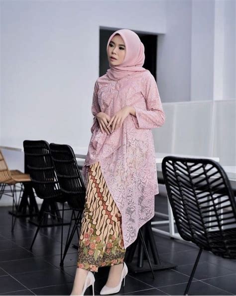 Yuk Contek Aneka Inspirasi Model Kebaya Muslim 2018 Ini Jual Dress Brokat Baju Kebaya Modern