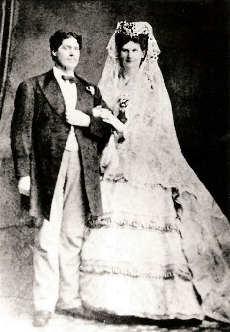 The Giants Of Seville Rare Photos Of Anna Haining Swan And Martin Van Buren Bates The Tallest