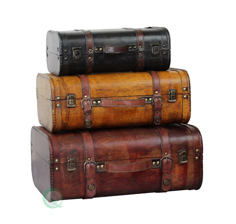 Vintiquewisetm 3 Colored Vintage Style Luggage Suitcasetrunk Set Of 3