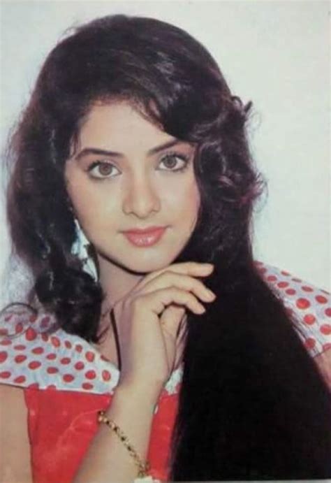 Divya Bharti Hd Wallpaperhairhairstyleeyebrowforeheadlipchinheadgearheadpiecebrown Hair