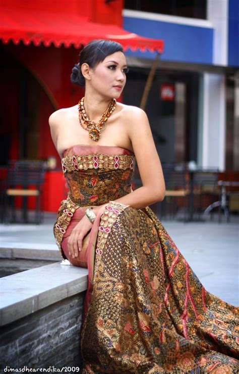 Ladywithbatikdressbyondeviantart Batik Dress Batik Dresses