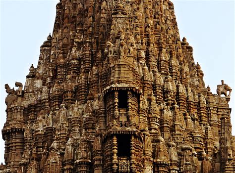 10 Stunning Temples You Must Explore In India Hand