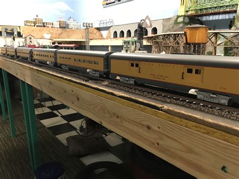 Lionel And Mth Passenger Sets Updated O Gauge Railroading On Line