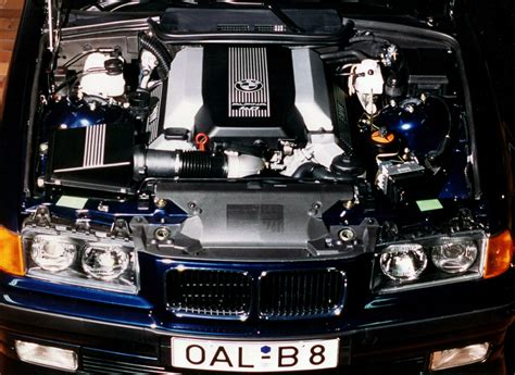 Motorsport hardware put an endurance racing v8 engine in a e36 m3! Alpina E36 B6, B3 et B8 : alternatives à la BMW M3