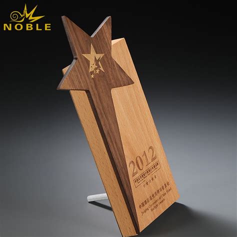 Factory Direct Sale Souvenir Use Custom Star Wooden Trophy Award Buy