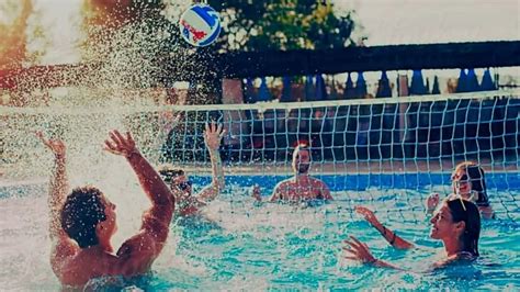 A Guide To Playing Water Volleyball