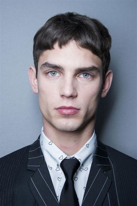 Accessoires de coiffure pour hommes. Les 10 coiffures pour hommes à choisir selon son job ...