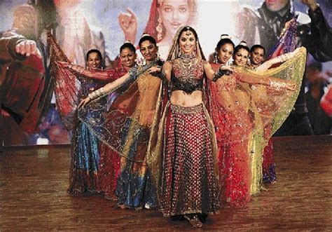 entertainment hidosenii bollywood dance scenes photos