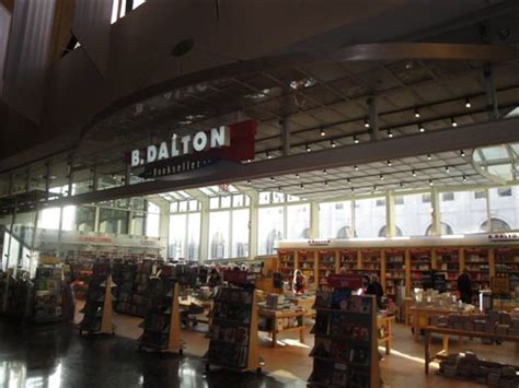 The Last B Dalton Bookseller Union Station Steven Swain Flickr