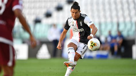 See more ideas about cristiano ronaldo, ronaldo, christiano ronaldo. Ronaldo becomes first Juventus player in 60 years to score 25 league goals as he finally breaks ...