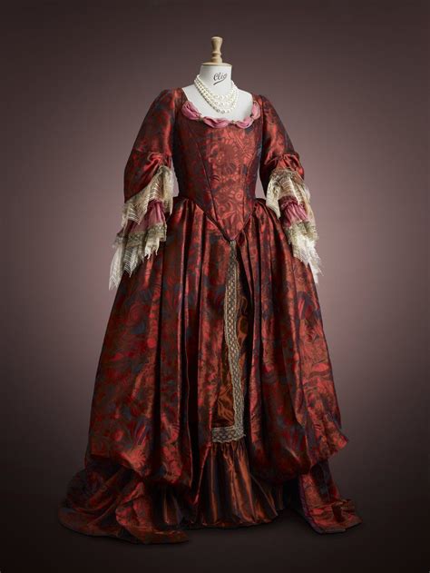 renaissance and xviie siècle la compagnie du costume robe européenne mode du xviie siècle
