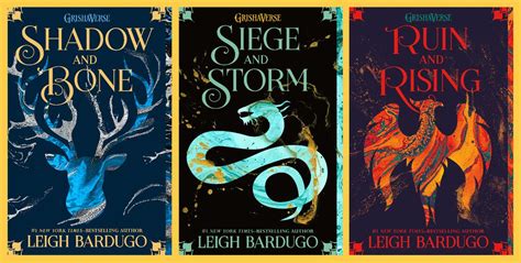 I have a new book review to share with you today. Resenha: #DeVoltaARavka (Trilogia Grisha) - Leigh Bardugo