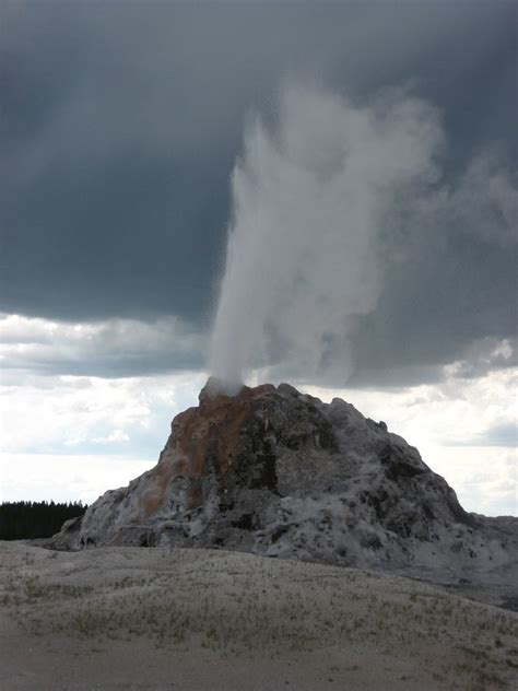 White Dome Geyser Yellowstone National Park Wyoming Flickr