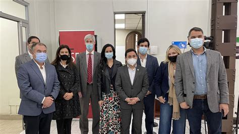 Conocidos los ganadores de las primarias de apruebo dignidad y chile vamos, es momento de repasar los mejores memes de la jornada. Chile Vamos formaliza su pacto electoral ante el Servel e ...