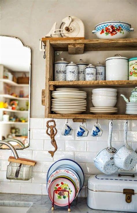34 Best Vintage Kitchen Decor Ideas And Designs For 2021