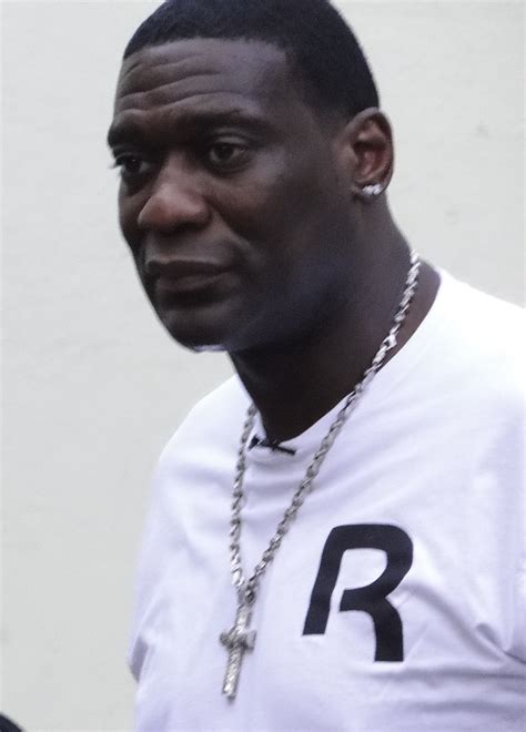Shawn kemp married marvena l thomas in 1995 in a private ceremony. Shawn Kemp - Wikipedia
