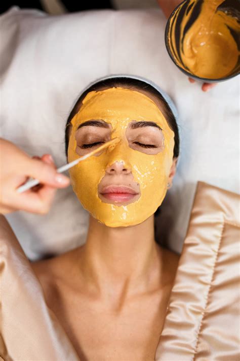 Diy Masks With Celeb Favourite Besan For A Glammed Up Skincare Routine