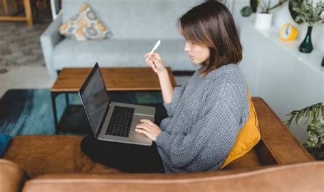 The concept originated in the handling of classified information in military and intelligence applications. Why You Should Use Two Browsers for Your Daily Browsing ...