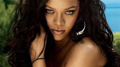 Photos See Rihannas Vogue Cover Photographed By Mert Alas And Marcus