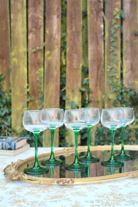 1970s Wine Glasses Emerald Green Stem Glasses Luminarc Etsy