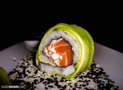 Avocado Exterior California Roll Sushi Photo 32482189 Fanpop