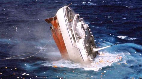 10 Deadliest Ship Disasters Ever Youtube